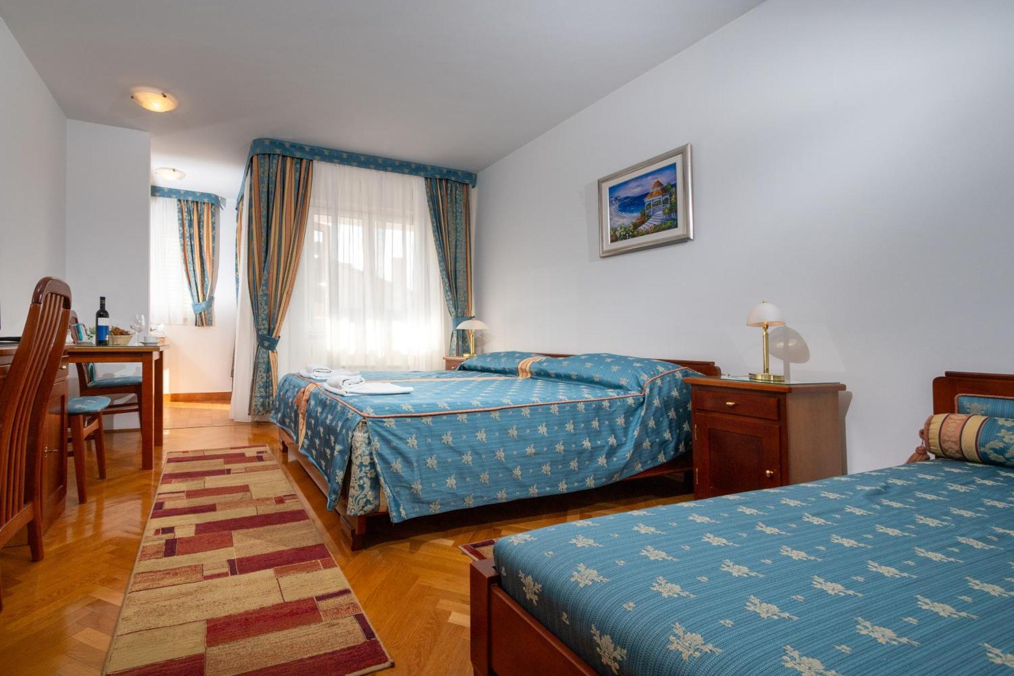 Antonia Apartman *